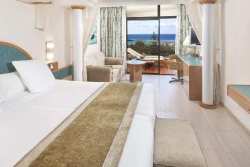 Melia Gorriones Hotel - Sotavento. Melia guestroom with sea view.